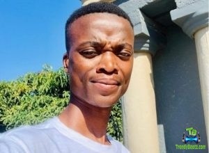 King Monada - Ake Ready ft Mack Eaze