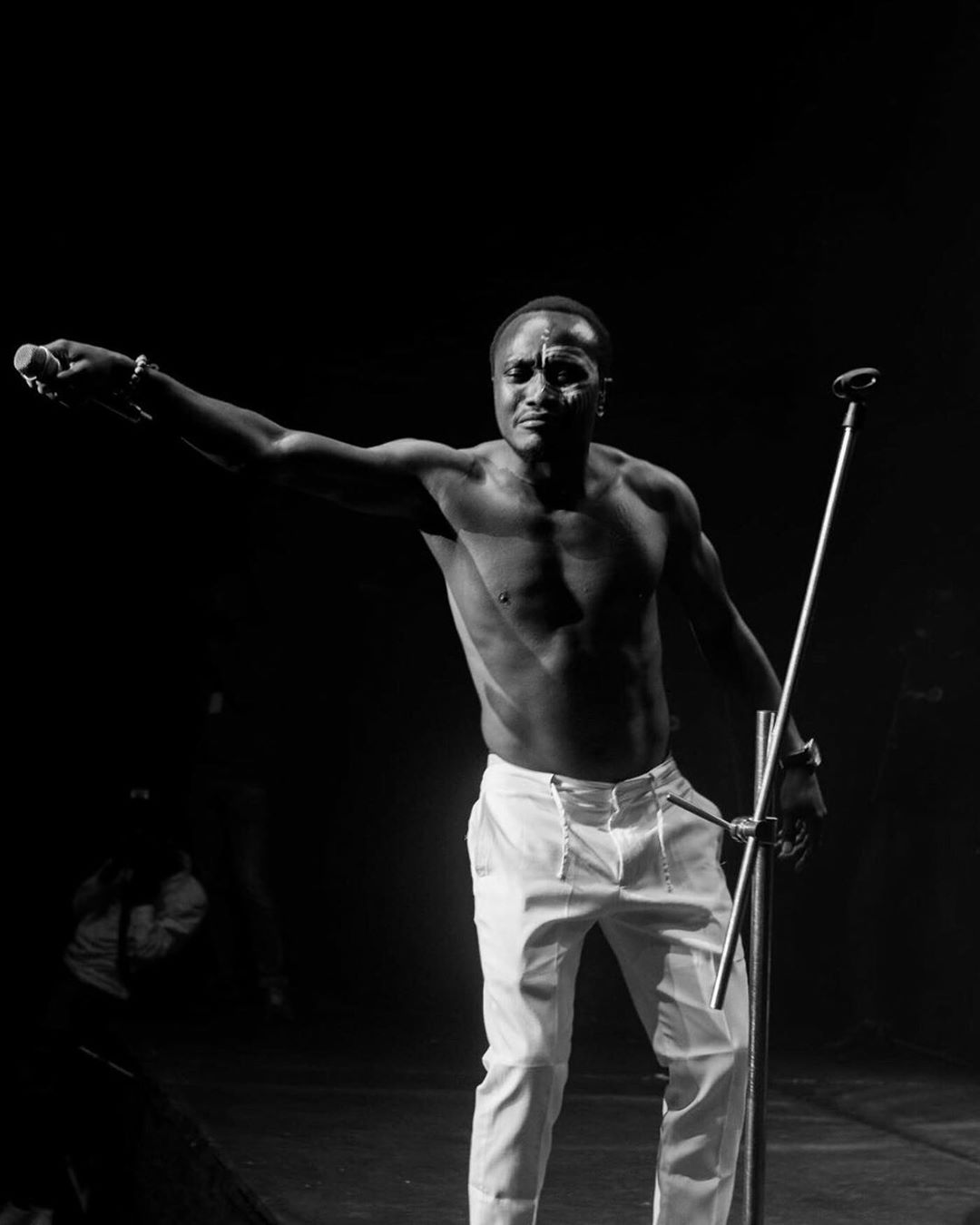 Brymo-1.jpg